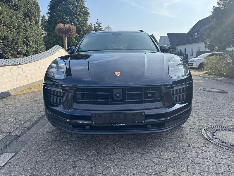 Gebraucht Porsche Macan S 381 PS (280 kW) 2021 Tiefschwarzmetallic SUV