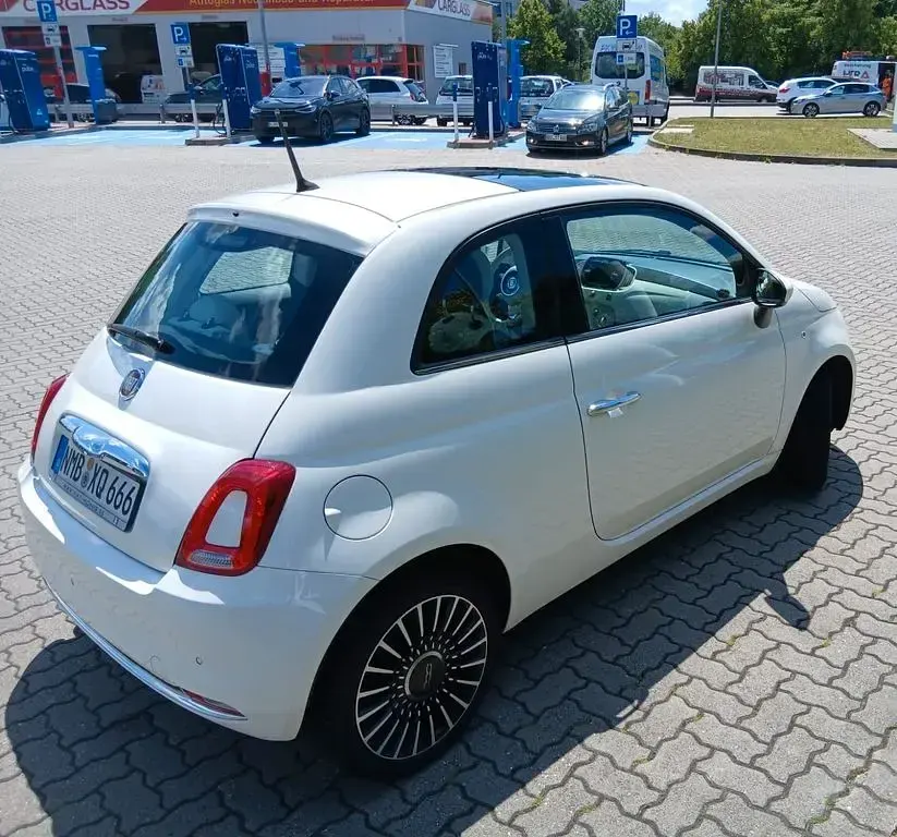 Gebraucht Fiat 500 Lounge 69 PS (50 kW) 2018 Weiß Kleinwagen