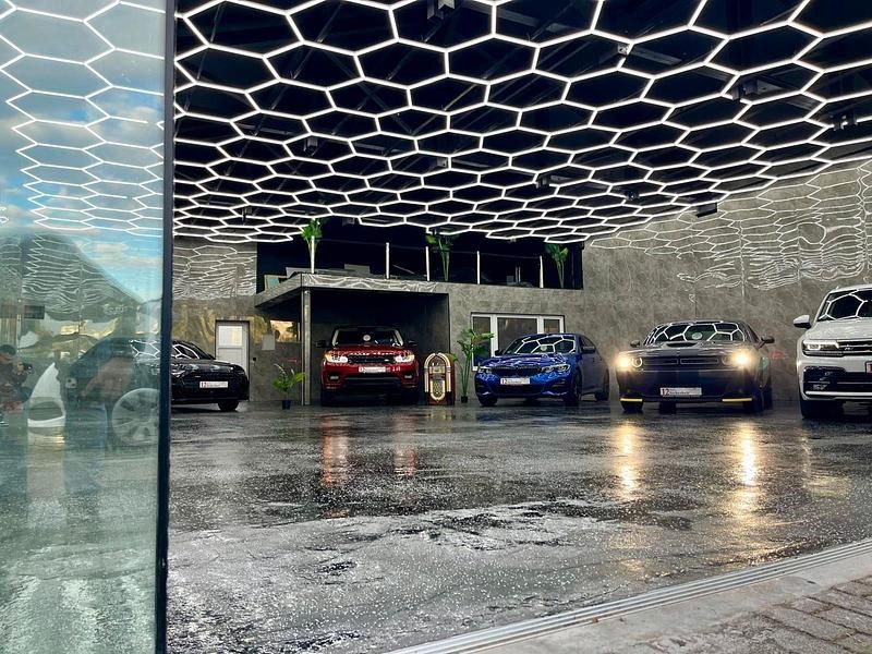 Gebraucht BMW 325 204 PS (150 kW) 2011 Blau Limousine