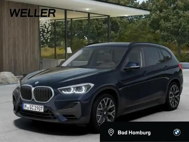 Mediterranblau (blau) Gebraucht 2020 BMW X1 Advantage SUV | 23.850 € (Fairer Preis) - Bild 1/4