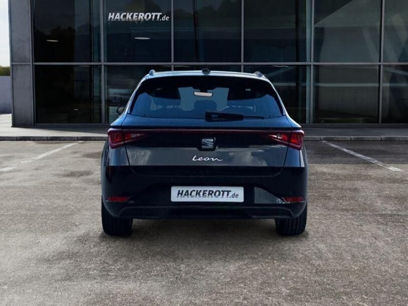 Ny Seat Leon Style 150 HK (110 kW) 2025 Sort Sedan