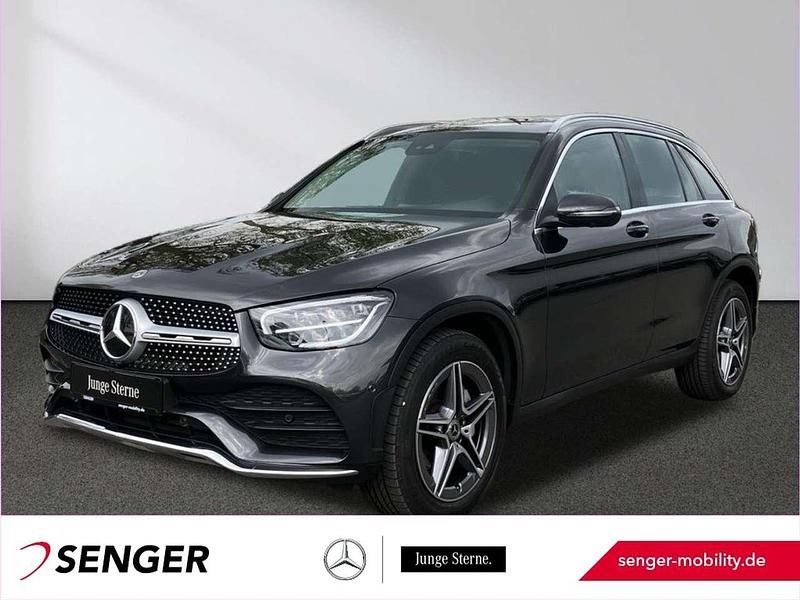 Grau Gebraucht 2022 Mercedes GLC300 AMG SUV | 44.835 € (Fairer Preis) - Bild 1/4