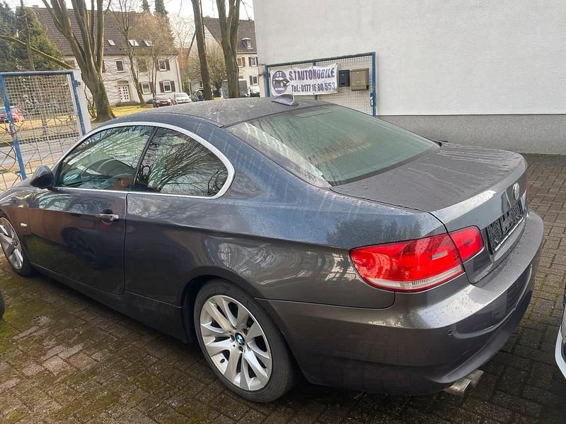 Gebraucht 2007 BMW 330 Coupé | 5.200 € (Superpreis) - Bild 1/4