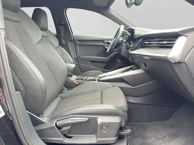 Gebraucht Audi A3 S-Line 150 PS (110 kW) 2023 Schwarz Limousine