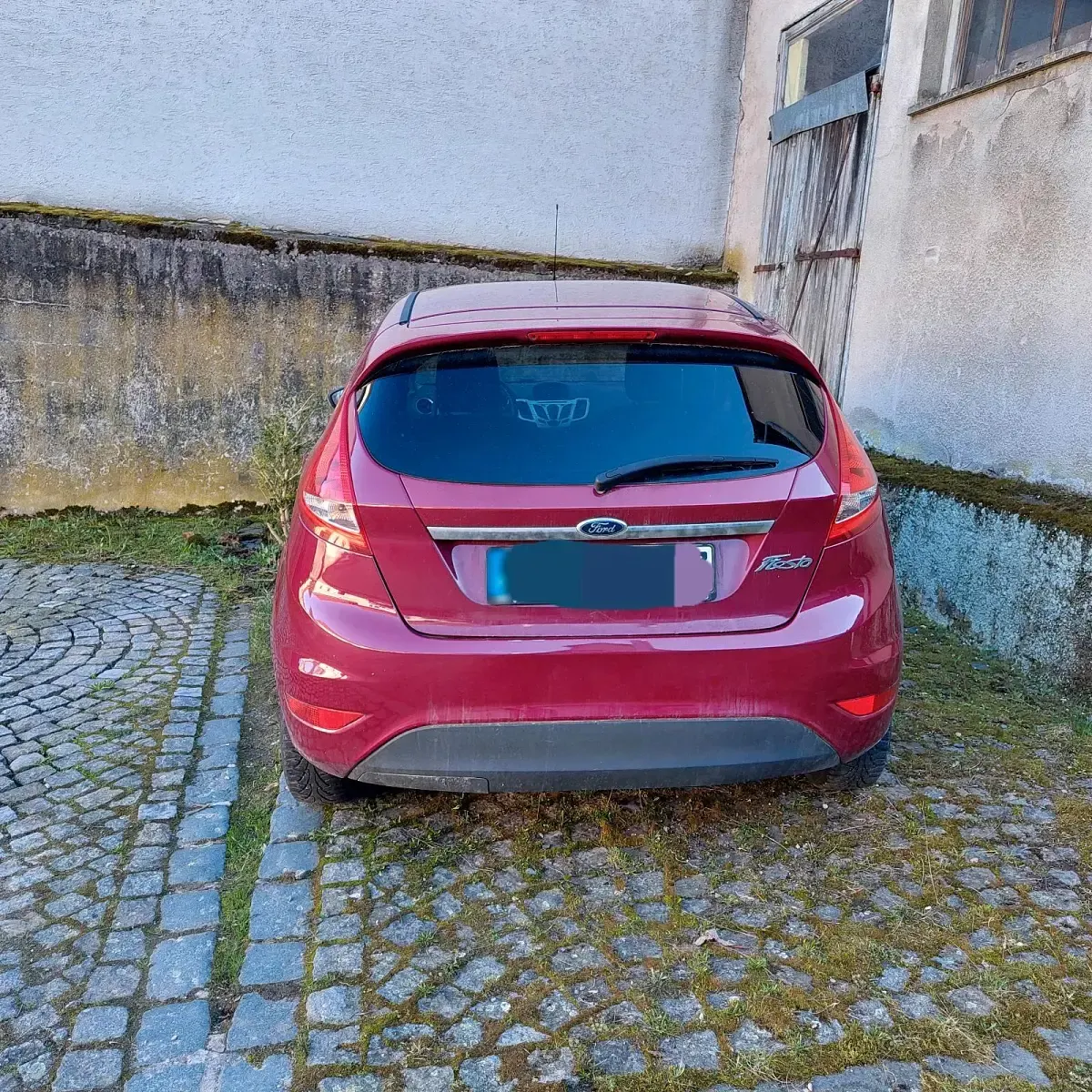 Gebraucht Ford Fiesta Titanium 97 PS (71 kW) 2009 Rot Limousine