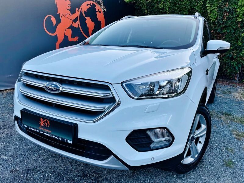 Gebraucht Ford Kuga 150 PS (110 kW) 2018 Weiß SUV