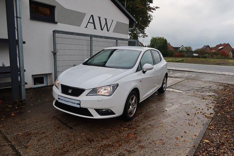 Weiß Gebraucht 2015 Seat Ibiza Sun Kleinwagen | 4.850 € (Guter Preis) - Bild 1/4