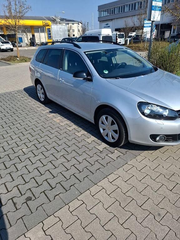 Gebraucht VW Golf VII Style 105 PS (77 kW) 2012 Silber Kombi
