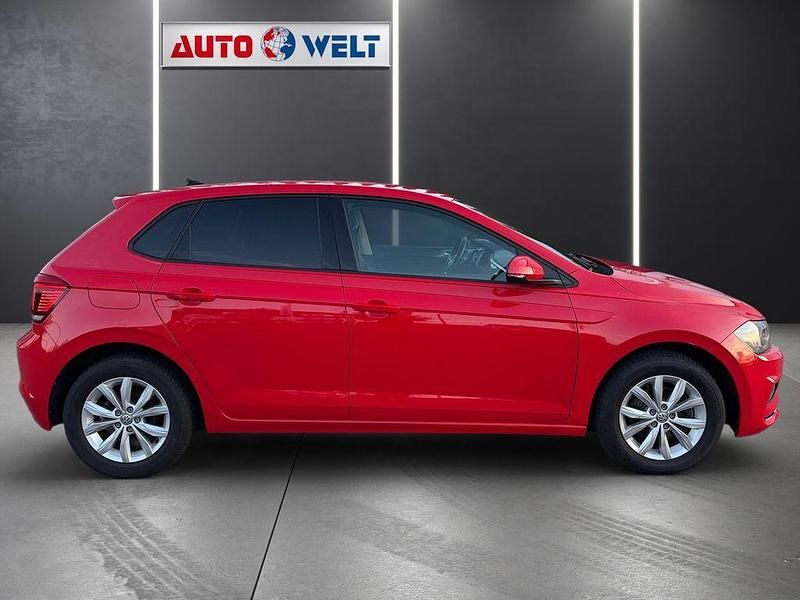 Gebraucht VW Polo Highline 116 PS (85 kW) 2019 Rot Limousine
