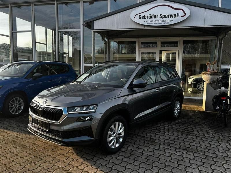 Neu Skoda Karoq Selection 150 PS (110 kW) 2026 Grau SUV