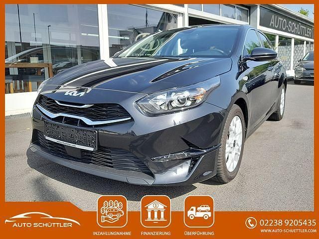 Schwarz Gebraucht 2024 Kia Ceed Limousine | 20.900 € - Bild 1/4