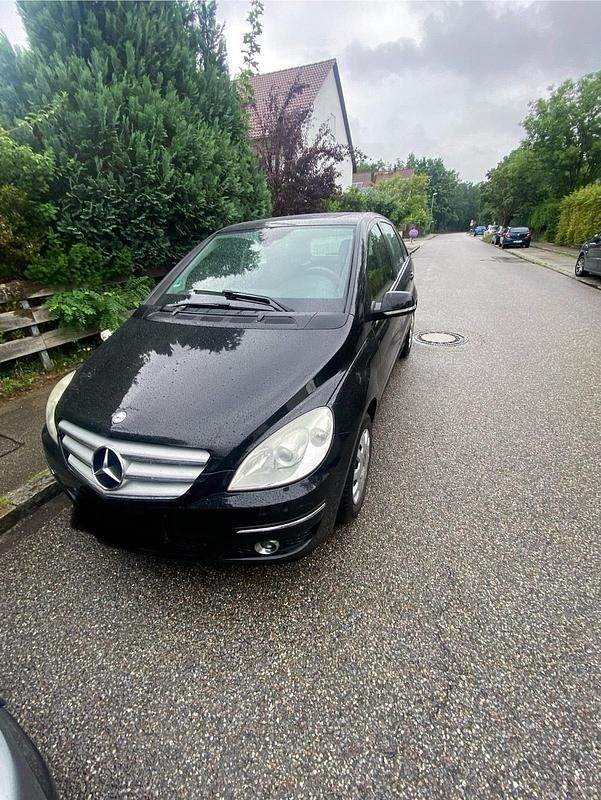 Schwarz Gebraucht 2009 Mercedes B150 Van / Kleinbus | 3.200 € (Guter Preis) - Bild 1/4