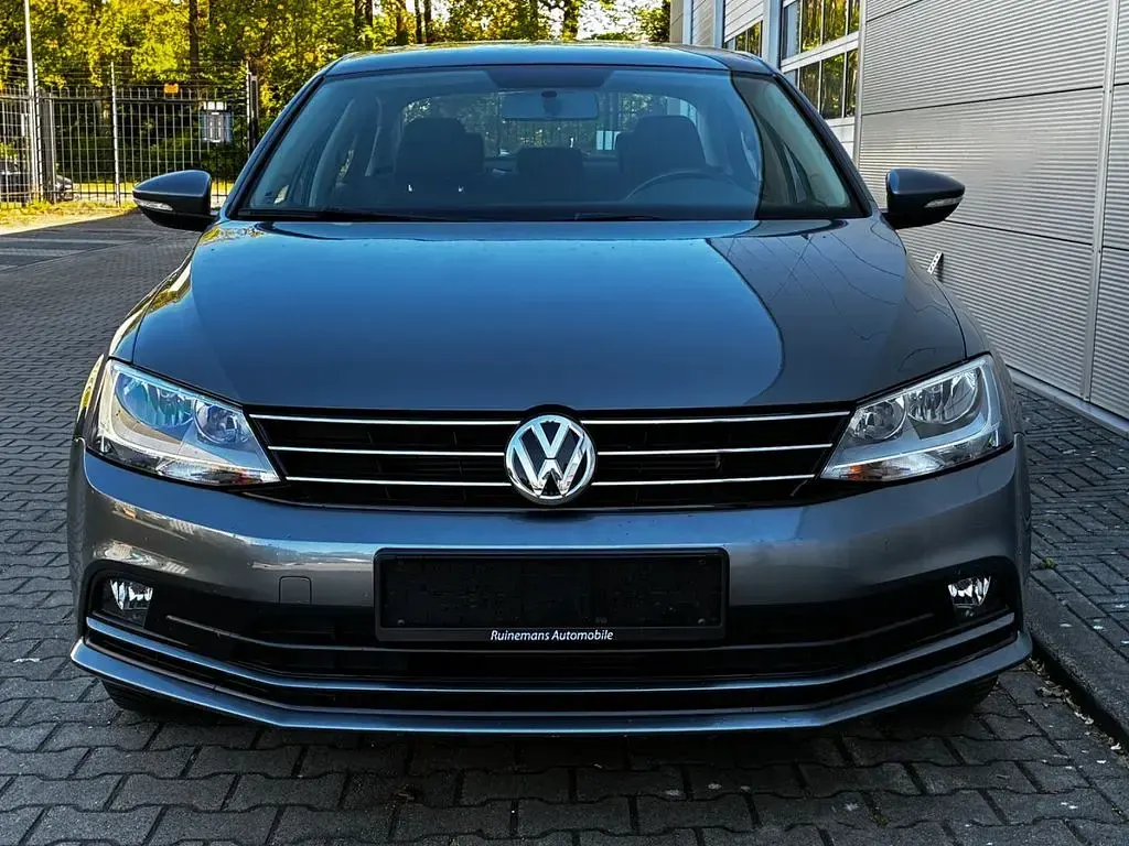 Usata VW Jetta 105 CV (77 kW) 2015 Grigio Berlina