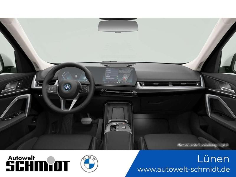 Neu BMW iX1 xLine 230 kW (313 PS) 2025 Alpinweiß SUV