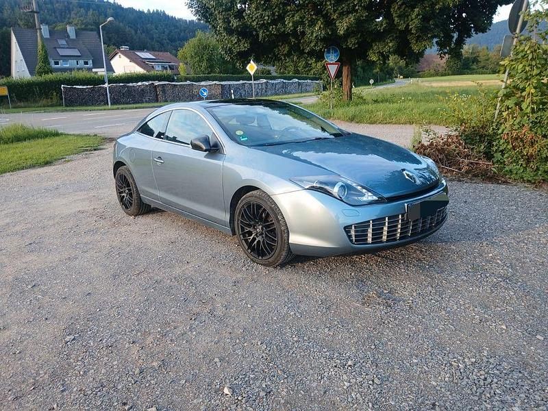 Grau Gebraucht 2013 Renault Laguna III Bose Edition Coupé | 7.200 € - Bild 1/4