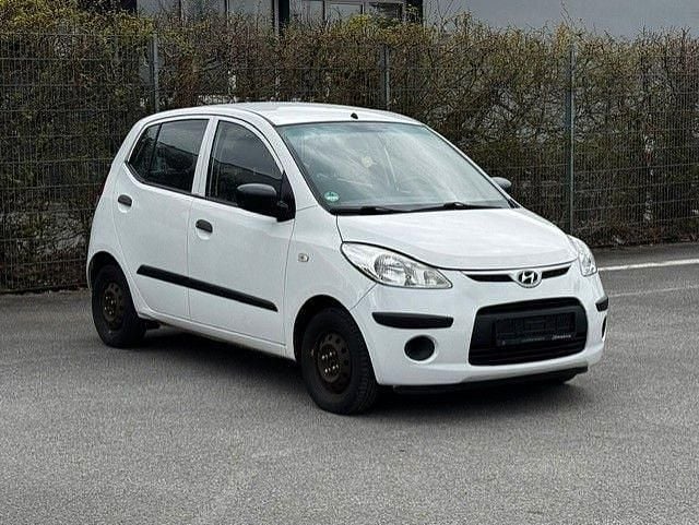 Gebraucht Hyundai i10 Edition+ 67 PS (49 kW) 2011 Weiß Kleinwagen