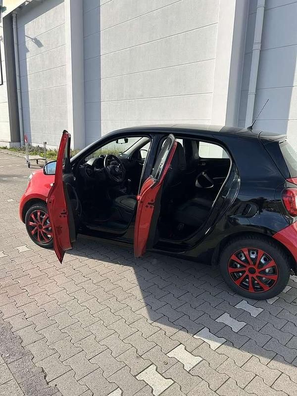 Gebraucht Smart ForFour Basis 71 PS (52 kW) 2017 Rot Kleinwagen
