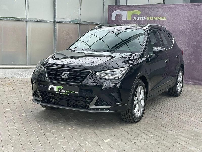 Schwarz Gebraucht 2023 Seat Arona FR SUV | 21.990 € (Fairer Preis) - Bild 1/4