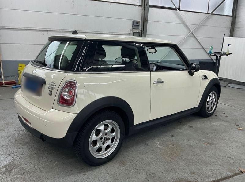 Usata Mini ONE 75 CV (55 kW) 2011 Bianco Utilitaria