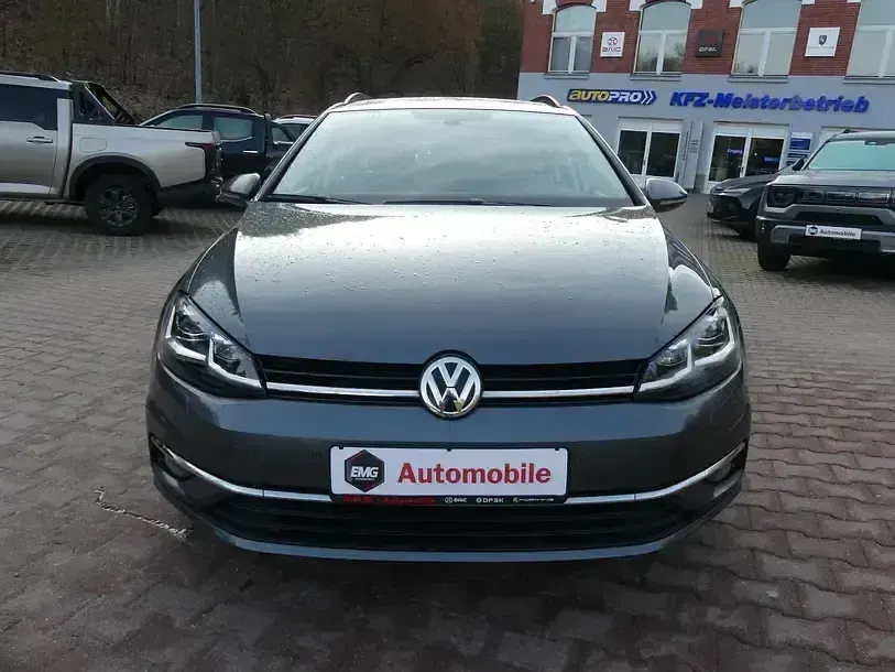 Gebraucht VW Golf VII 116 PS (85 kW) 2019 Grau (metallic) Kombi