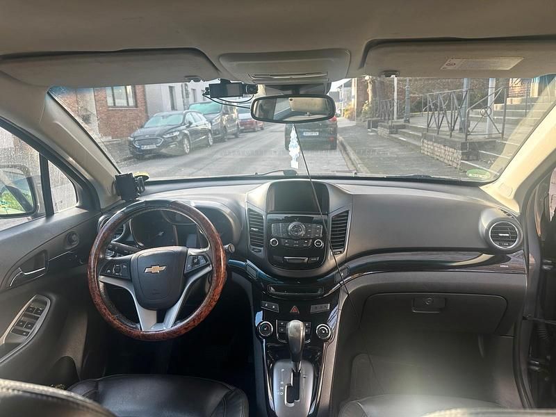 Grau Gebraucht 2012 Chevrolet Orlando SUV | 6.000 € (Fairer Preis) - Bild 1/4