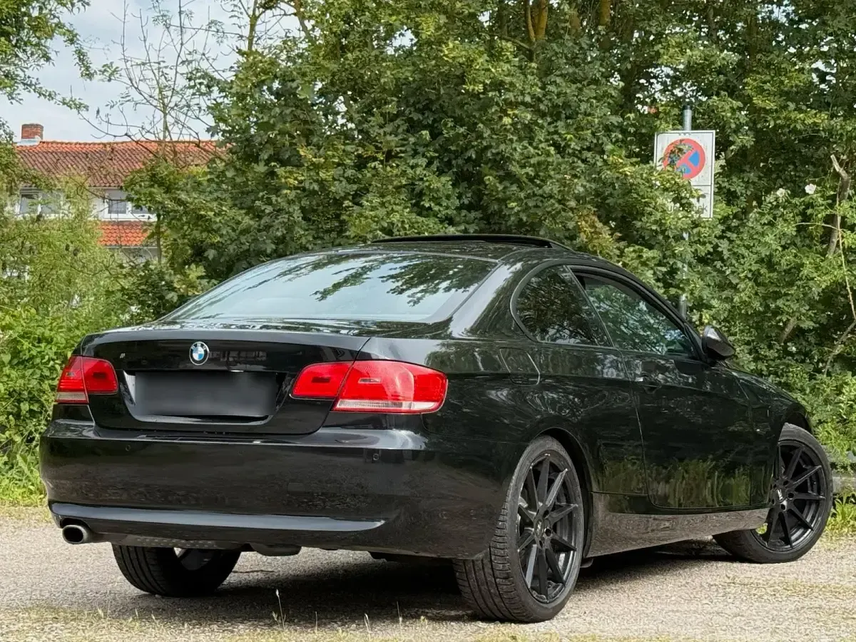 Gebraucht BMW 320 Shadowline 172 PS (126 kW) 2007 Schwarz Coupé