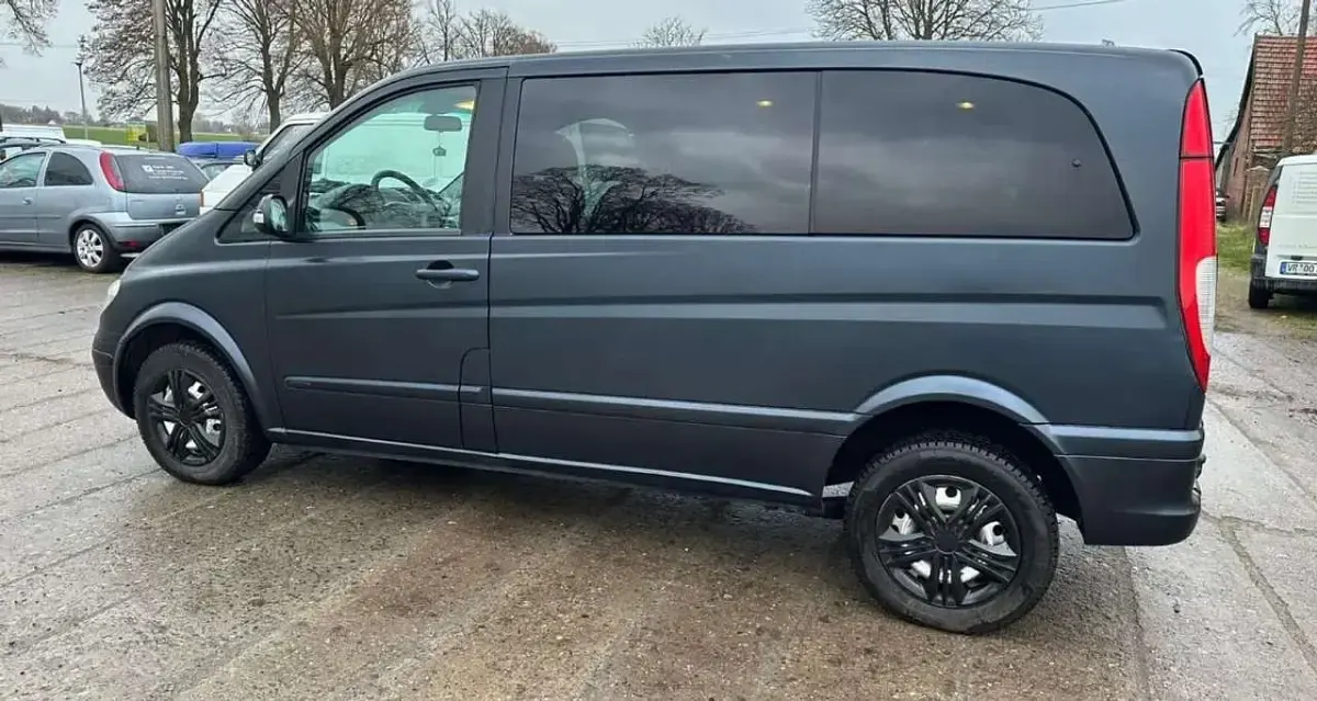 Gebraucht Mercedes Viano 150 PS (110 kW) 2005 Carbonschwarz metallic Van / Kleinbus