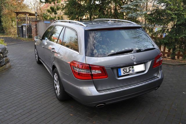 Gebraucht Mercedes E350 231 PS (169 kW) 2010 Silber metallic Kombi