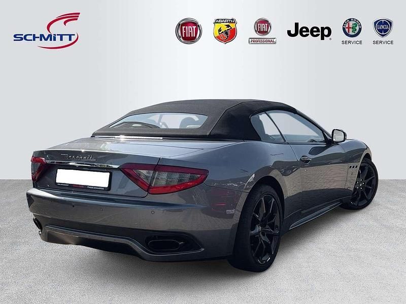 Gebraucht Maserati GranCabrio 460 PS (338 kW) 2014 Grau Cabrio