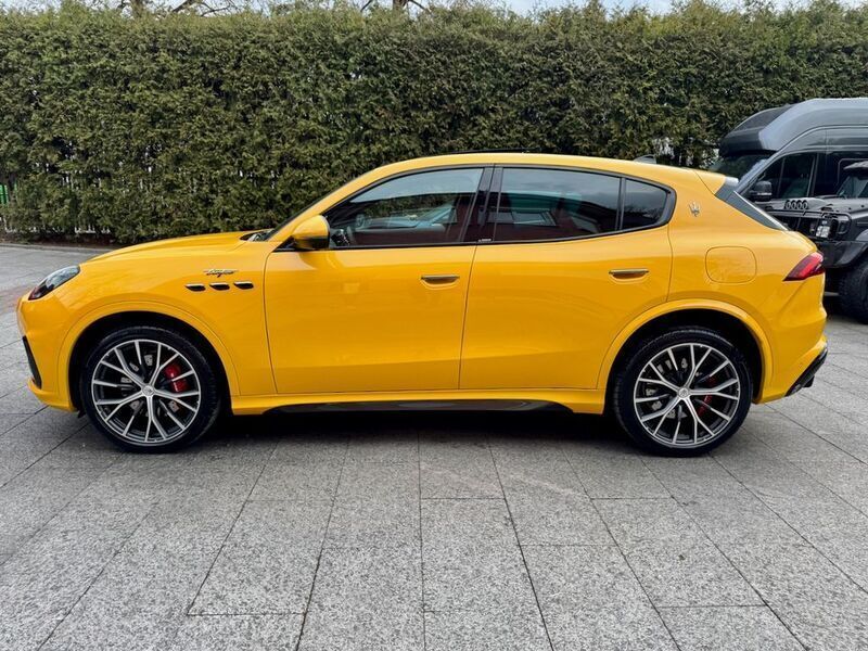 Gelb Gebraucht 2023 Maserati Grecale SUV | 89.980 € (Fairer Preis) - Bild 1/4