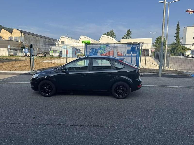 Schwarz Gebraucht 2009 Ford Focus Ghia Limousine | 3.500 € (Guter Preis) - Bild 1/4