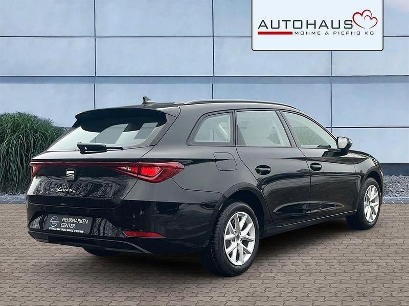 Neu Seat Leon Style 116 PS (85 kW) 2026 Grau Limousine