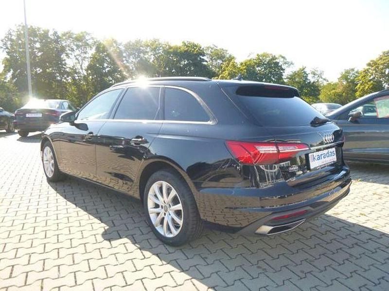 Gebraucht Audi A4 Basis 150 PS (110 kW) 2021 Schwarz Kombi