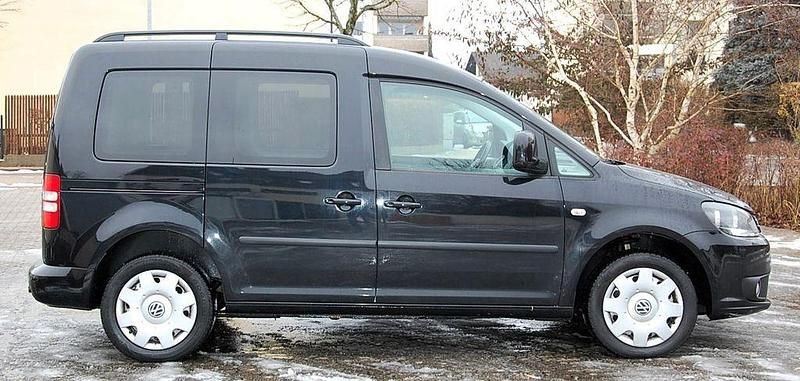 Gebraucht VW Caddy Comfortline 140 PS (102 kW) 2012 Schwarz Van / Kleinbus
