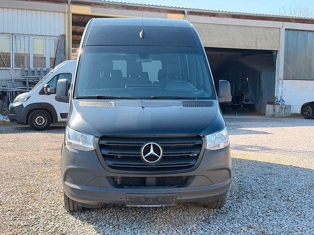 Gebraucht Mercedes Sprinter 170 PS (125 kW) 2023 Schwarz Van