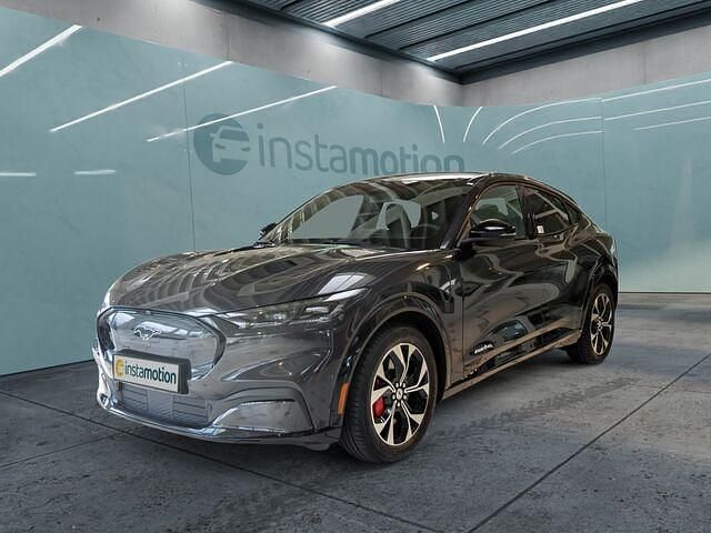 Grau Gebraucht 2023 Ford Mustang Mach-E Extended Range SUV | 51.798 € - Bild 1/2