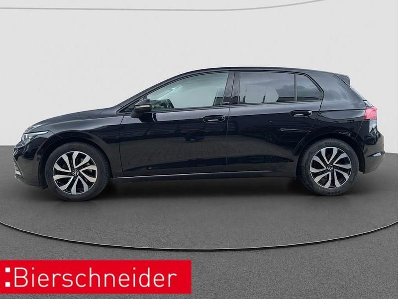 Gebraucht VW Golf VIII Active 150 PS (110 kW) 2023 Schwarz Limousine