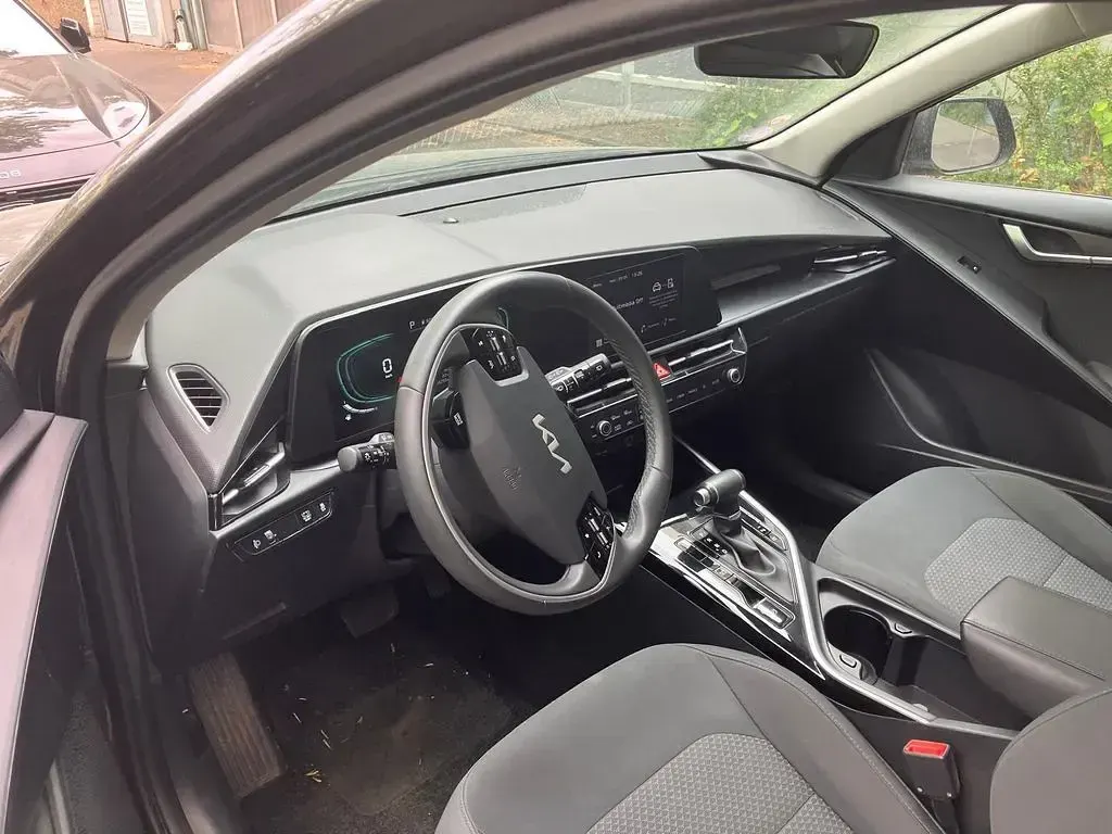 Gebraucht Kia Niro Vision 184 PS (135 kW) 2023 SUV
