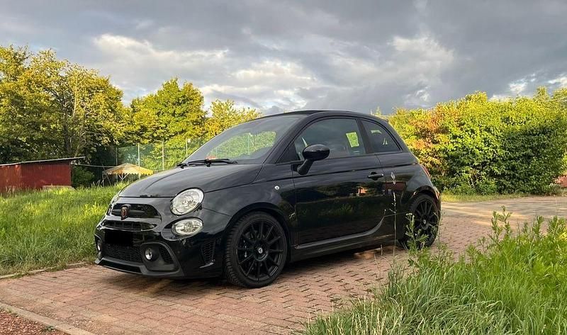 Schwarz Gebraucht 2019 Abarth 595C Competizione Cabrio | 19.400 € (Guter Preis) - Bild 1/4