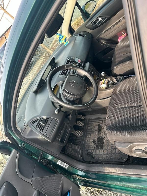 Gebraucht Citroën C4 110 PS (80 kW) 2009 Grün Limousine