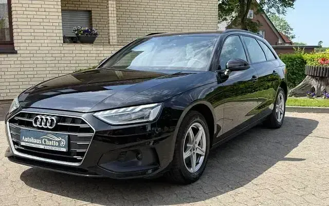 Gebraucht Audi A4 Basis 373 PS (274 kW) 2023 Brillantschwarz Kombi