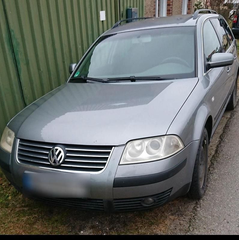 Gebraucht VW Passat 130 PS (95 kW) 2002 Grau Kombi