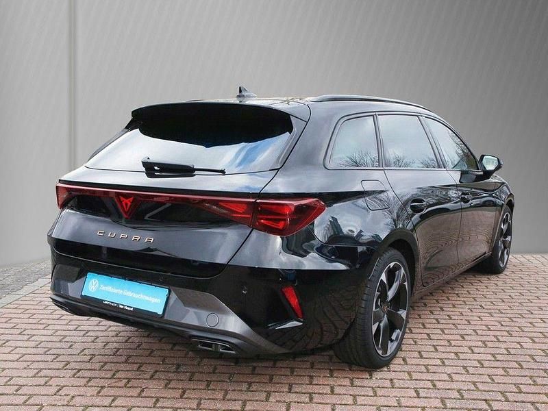 Neu Cupra Leon 150 PS (110 kW) 2025 "magnetic tech" Kombi