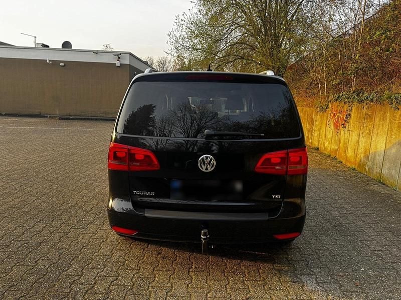 Gebraucht VW Touran 140 PS (102 kW) 2014 Schwarz Van / Kleinbus
