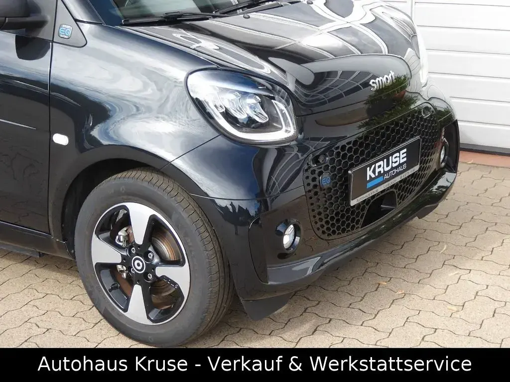 Gebraucht Smart ForTwo Electric Drive Exclusive 60 kW (82 PS) 2024 Schwarz