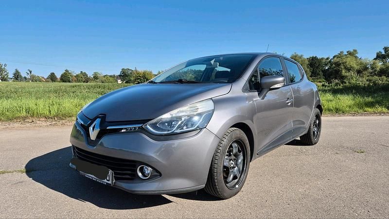 Grau Gebraucht 2013 Renault Clio IV Kleinwagen | 5.995 € - Bild 1/4