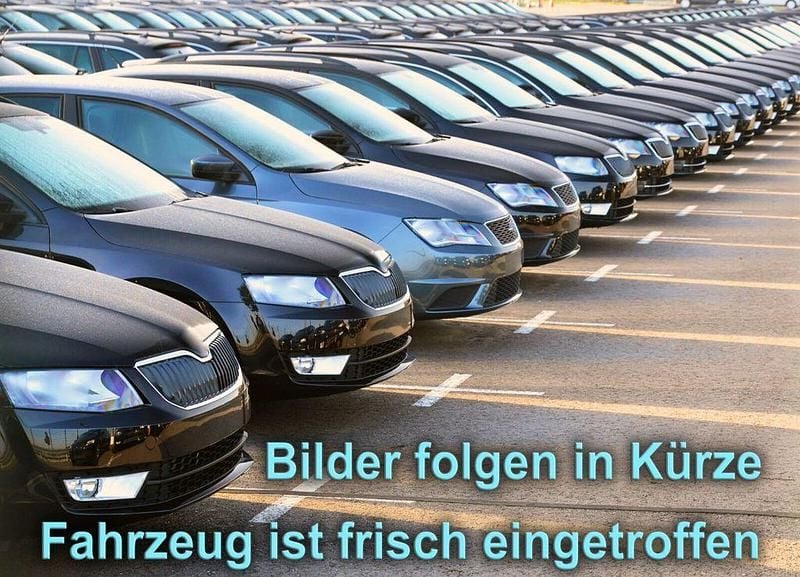 Zircon silber met. 1d6 / schwa Gebraucht 2025 Toyota RAV4 Hybrid Style SUV | 39.990 € (Superpreis) - Bild 1/2