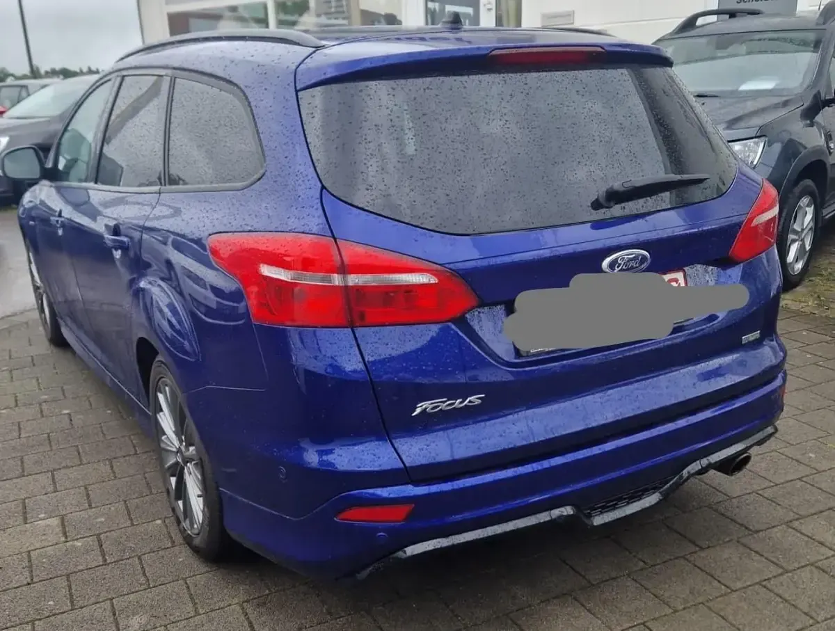 Gebraucht Ford Focus ST-Line 150 PS (110 kW) 2016 Blau Kombi