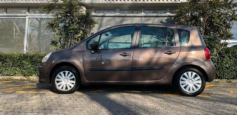 Second-hand Renault Modus 103 CP (75 kW) 2012 Maro Monovolum