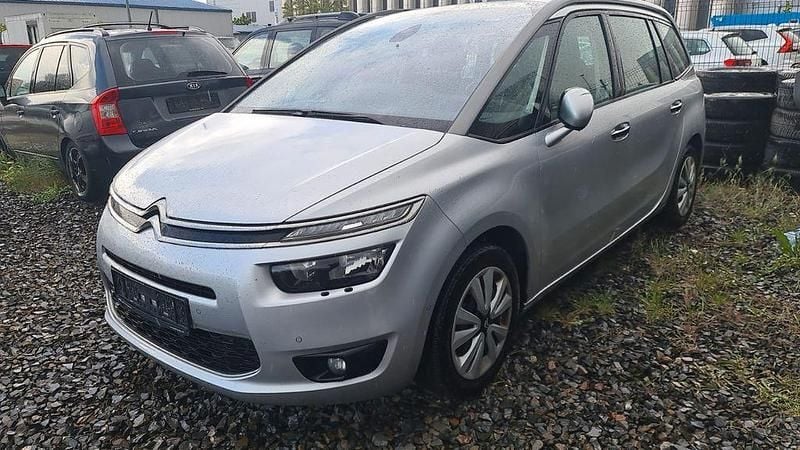 Grau Gebraucht 2015 Citroën Grand C4 Picasso Van / Kleinbus | 2.999 € - Bild 1/4